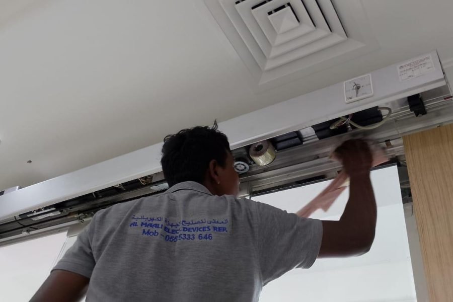 almaalir-epairs-door-parking-barrier (2)